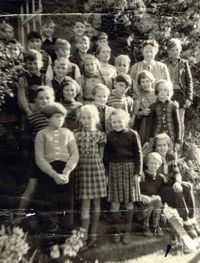 1902 - 1955 Klassenfoto 4.Klasse Frau Simonsen-- Gudrun Wittig, Wilma Motzkat, Georg Stachyra, Ingborg Postler, Josefowicz