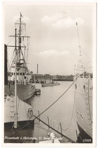 0916 - U-Boot - Schule U-Boot Versorger Hafen